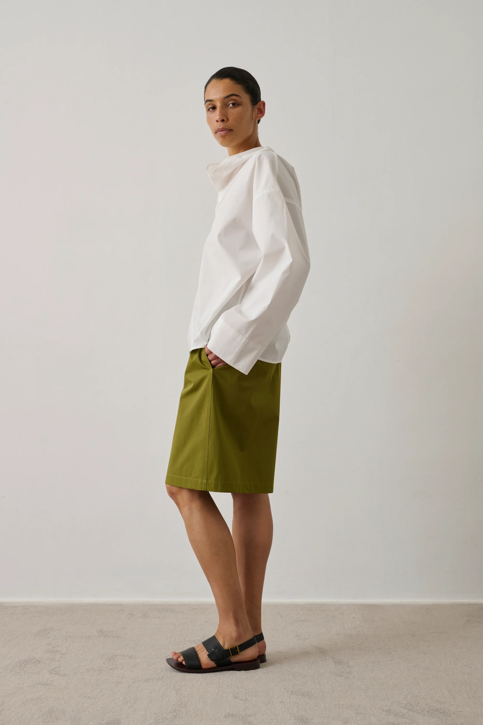WHITE FIDJI BLOUSE - Image 2