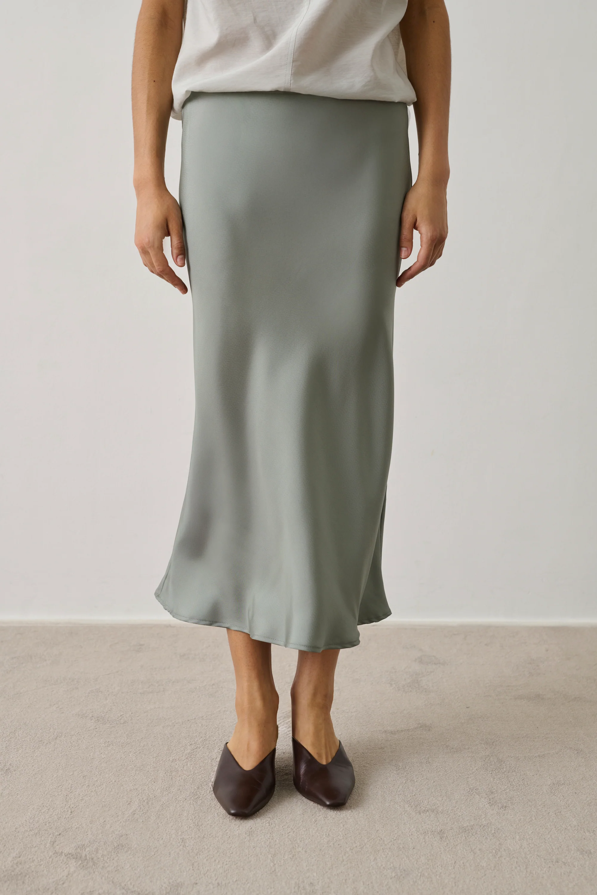 BLUE FEVER SKIRT - Image 2