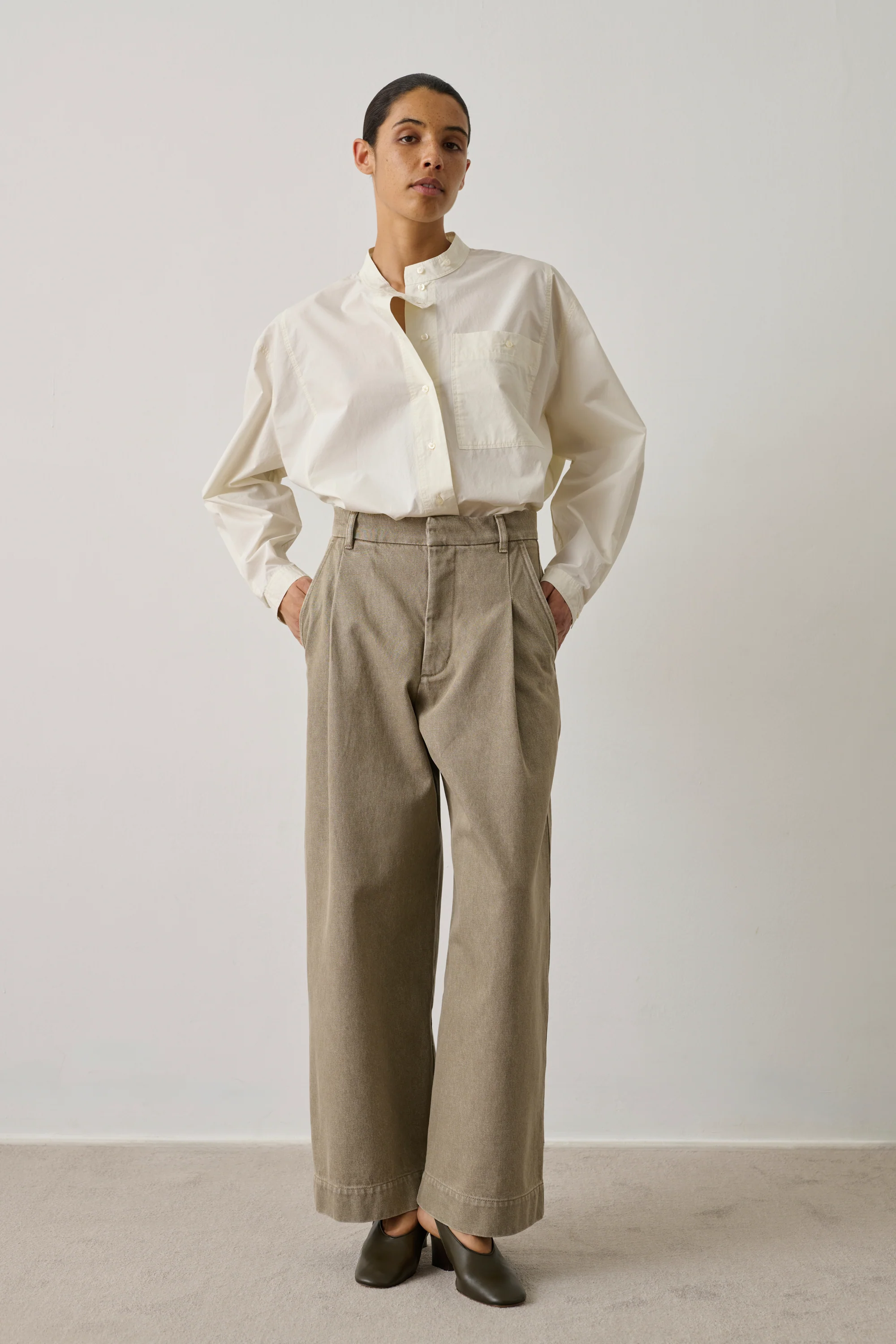 BEIGE DEVY TROUSERS