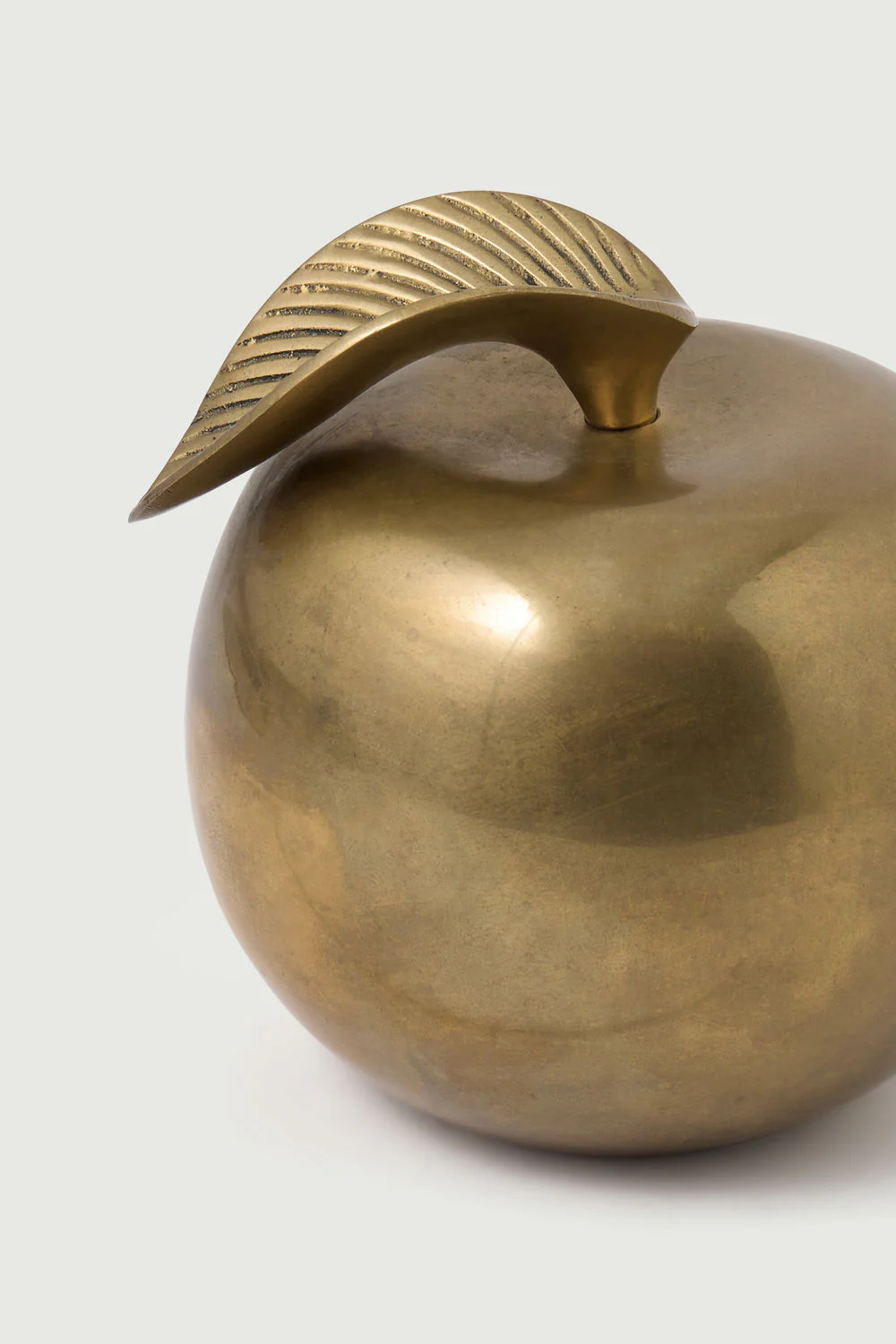 BRASS APPLE PAPERWEIGHT - Image 2